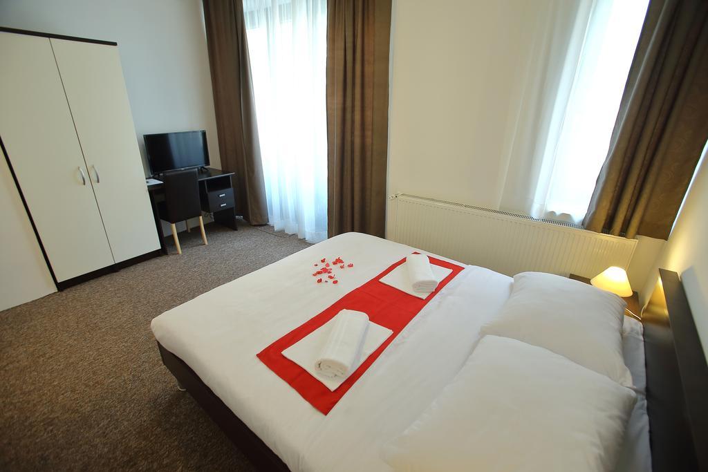 Hotel Sobe Oliva Zagreb Exterior foto